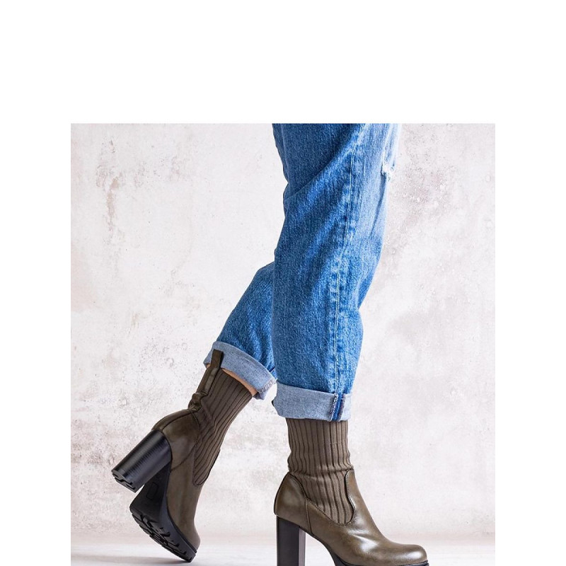205810 Bottes à talons Solea