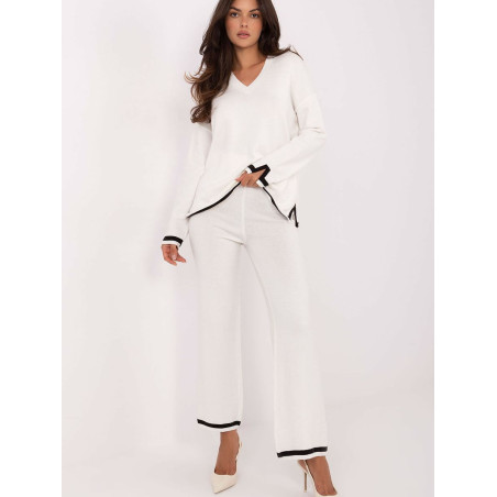 216697 L`ensemble Italy Moda