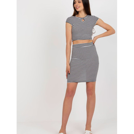 215824 L`ensemble Rue Paris