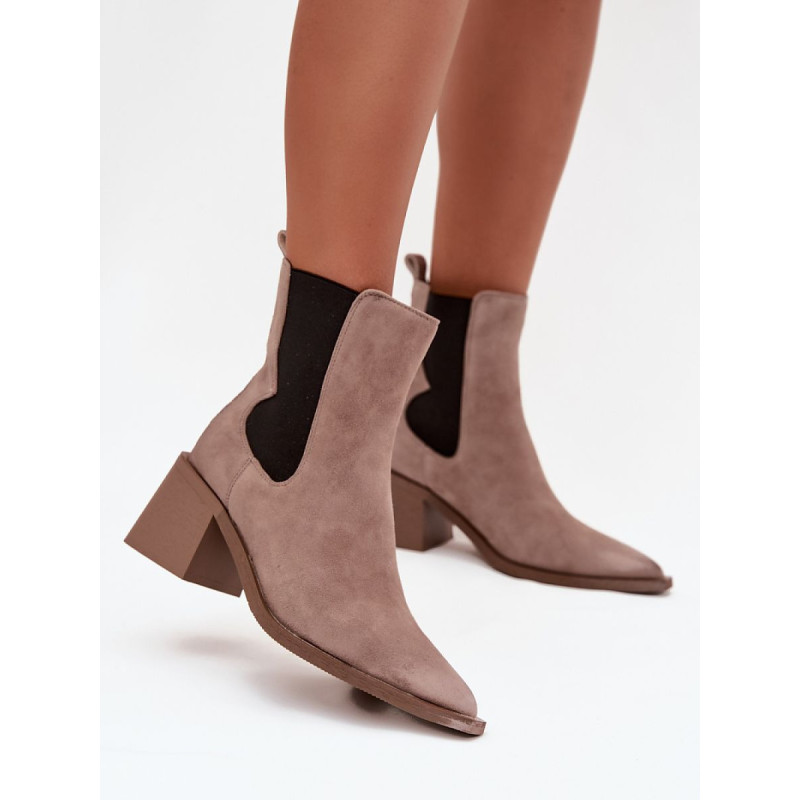 222524 Bottes à talons Step in style