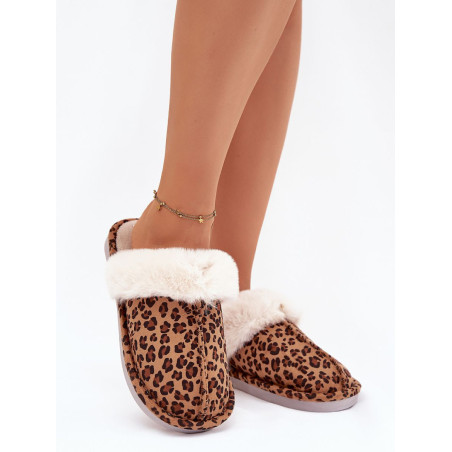222281 Pantoufles Step in style