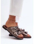 196425 Clacquettes Step in style