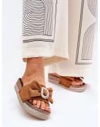210763 Clacquettes Step in style