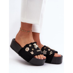 196952 Clacquettes Step in style