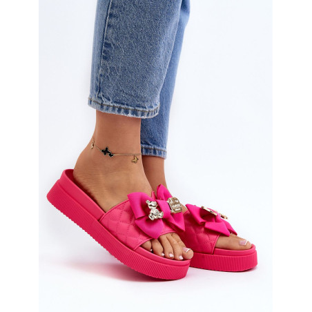 214368 Clacquettes Step in style