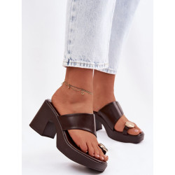 225376 Des mules à talons Step in style