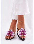 212884 Clacquettes Step in style