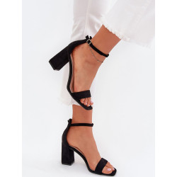 215703 Sandales à talons Step in style