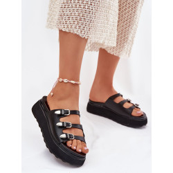 215970 Clacquettes Step in style