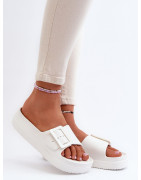 194984 Clacquettes Step in style
