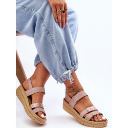 181423 Cothurnes Step in style