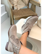 224433 Bottes Step in style