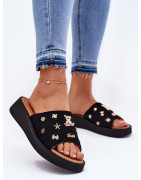 213953 Clacquettes Step in style