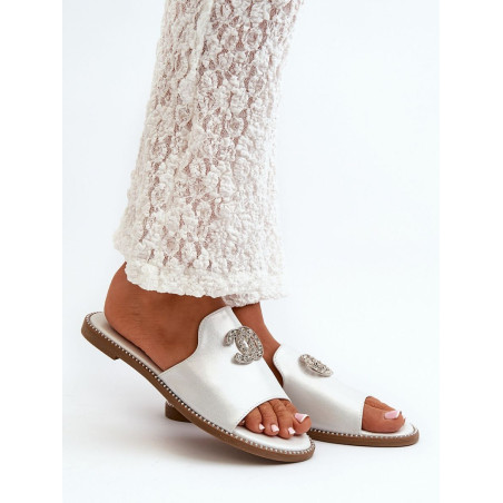 198612 Clacquettes Step in style