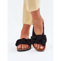 214490 Clacquettes Step in style
