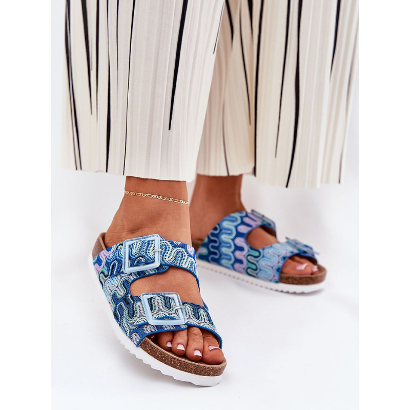 211961 Clacquettes Step in style