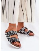 211965 Clacquettes Step in style