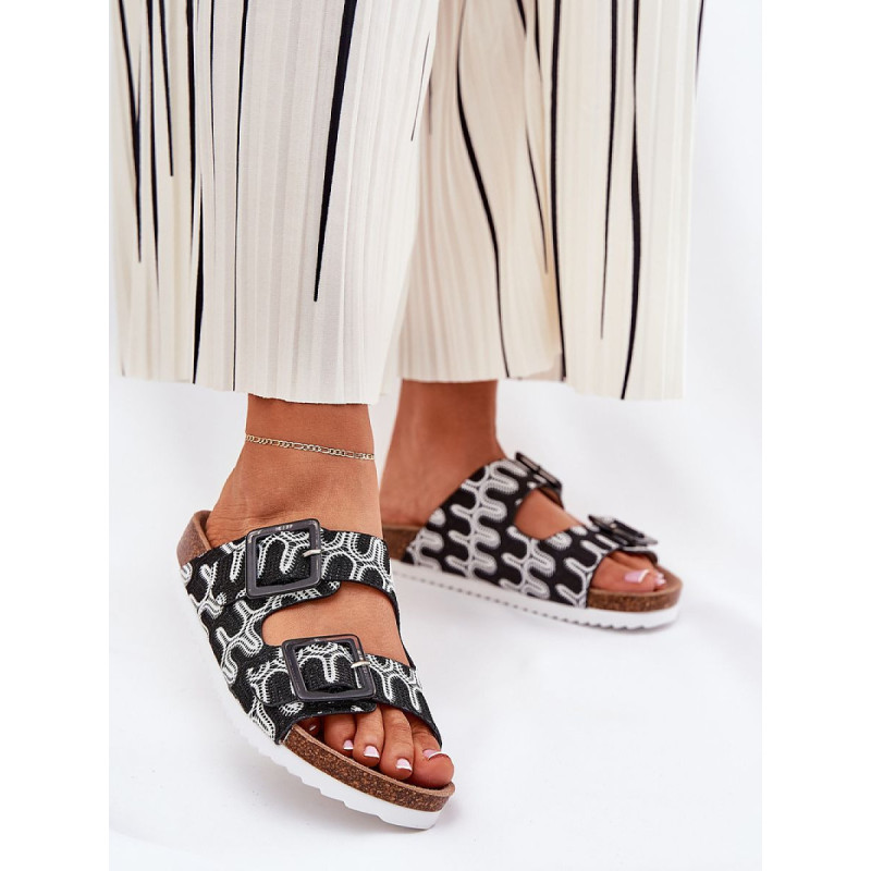 211965 Clacquettes Step in style