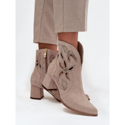 219133 Bottes à talons Step in style